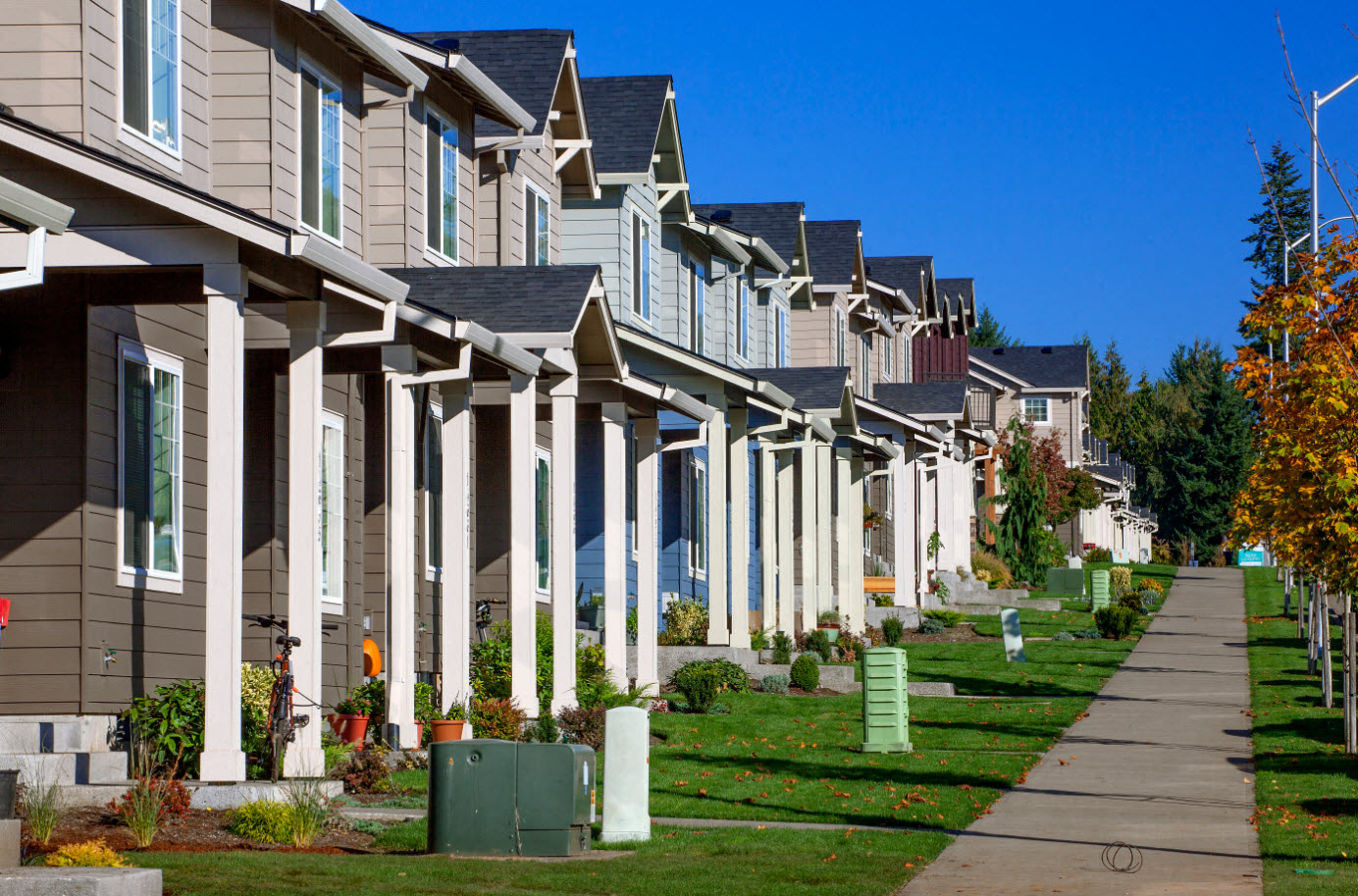 The Landing Apartments And Townhomes, 19901 Coast Redwood Avenue